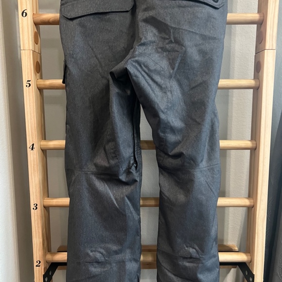 Burton Mens Ski/Snowboard pants! XL - Picture 4 of 5